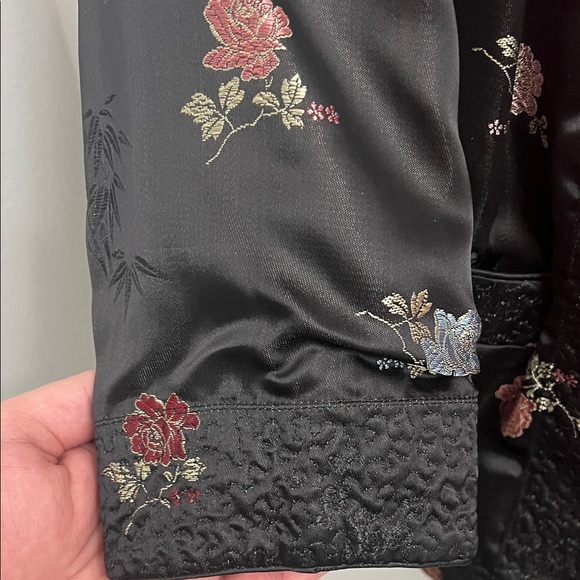 🌺Floral Black Silk Blazer with Red Lining Handmade in China in 1970s and Perfect - Picture 7 of 8